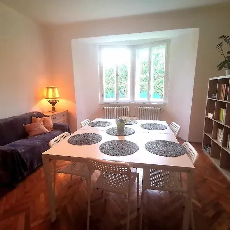 U Jurase Guest house