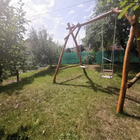 Gæstehus U Jurase 3*